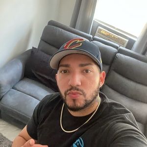 Meet your Posher, Juan